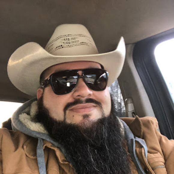 Meet your Posher, Cisco - Picture 1 of 1